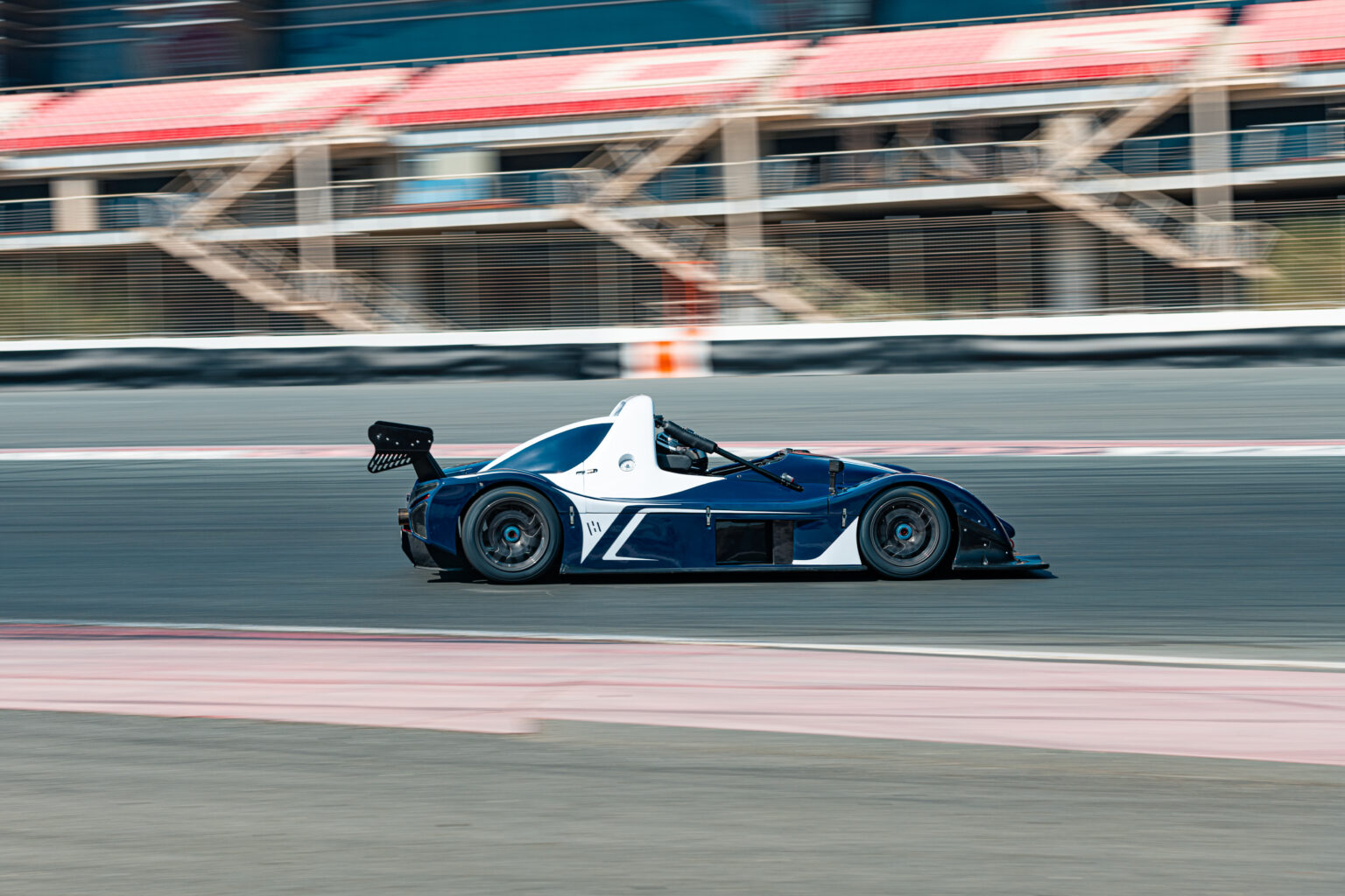 Dragon Test Days In Dubai Abu Dhabi Dragon Racing 88